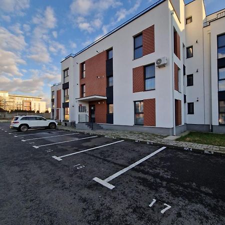 Cora Apartment Бая Маре Екстериор снимка