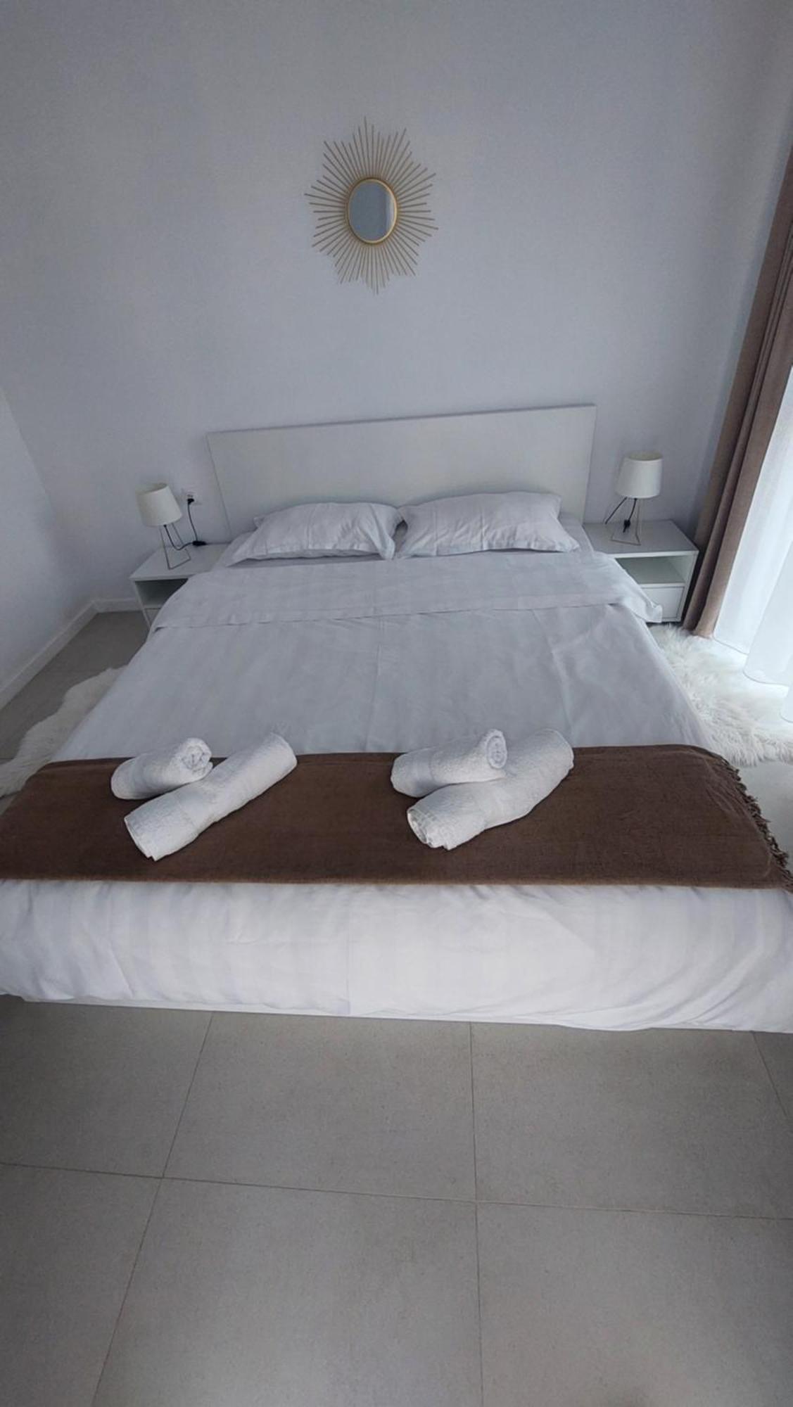 Cora Apartment Бая Маре Екстериор снимка